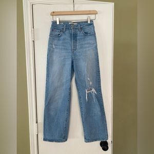 Levi’s Ribcage Straight Jean